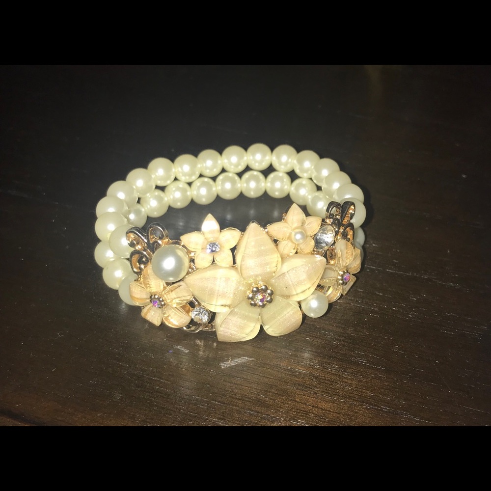 Cute and elegant bracelet